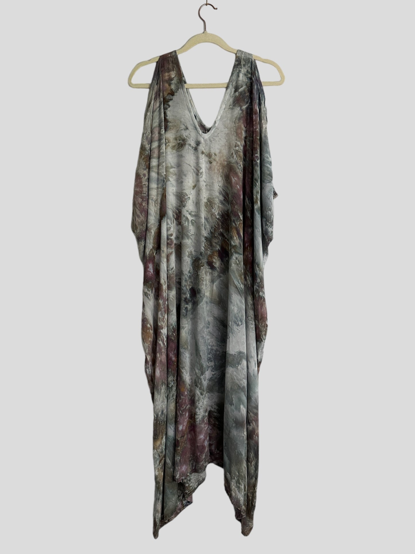 cold-shoulder kaftan