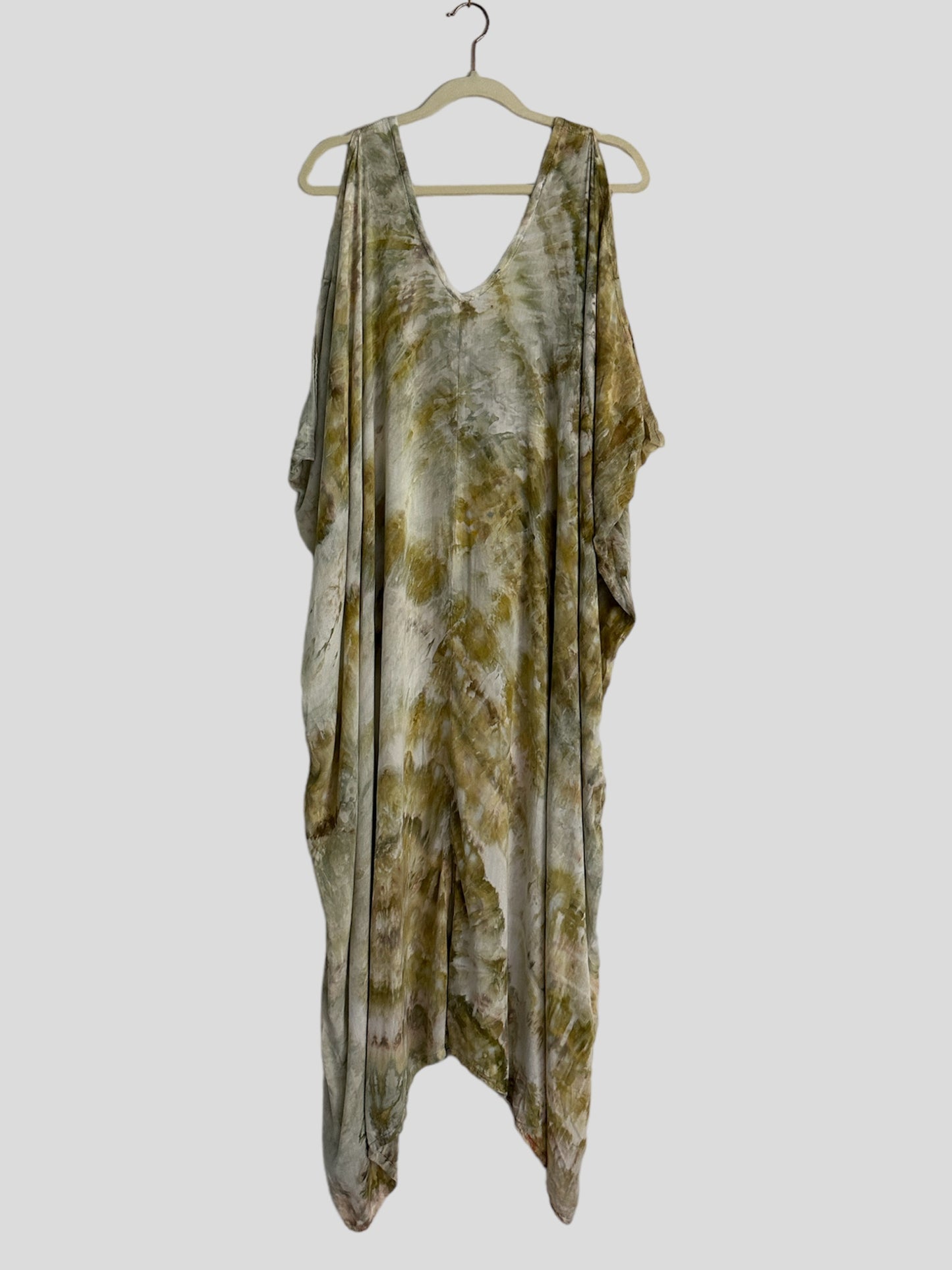 cold-shoulder kaftan